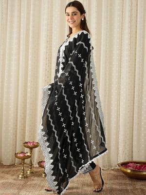Women Ethnic Motifs Embroidered Regular Chikankari Pure Cotton Kurta with Trousers & With Dupatta 4