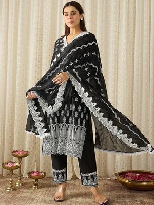 Women Ethnic Motifs Embroidered Regular Chikankari Pure Cotton Kurta with Trousers & With Dupatta 5