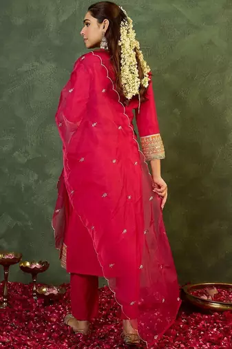 Women Ethnic Motifs Embroidered Gotta Patti Kurta with Trousers & With Dupatta