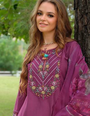 Floral Embroidered Thread Work Tieup Neck A-Line Kurta With Trousers & Dupatta 3