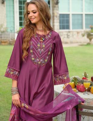 Floral Embroidered Thread Work Tieup Neck A-Line Kurta With Trousers & Dupatta 4