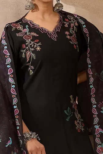 Women Ethnic Motifs Regular Thread Work Kurta with Trousers & With Dupatta