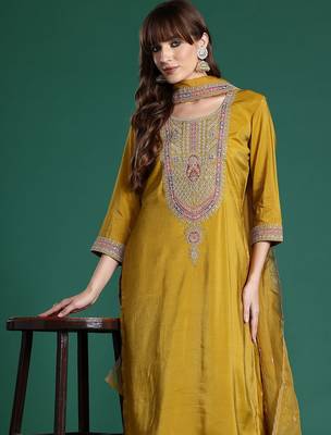 Ethnic Motifs Embroidered Sequinned Kurta with Trousers & With Dupatta 1