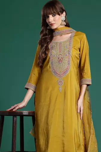 Ethnic Motifs Embroidered Sequinned Kurta with Trousers & With Dupatta