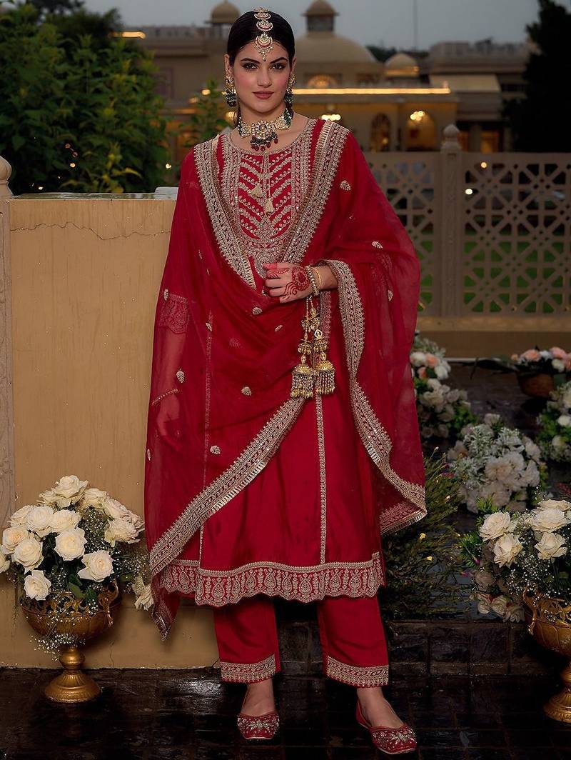 Women Ethnic Motifs Embroidered Panelled Kurta with Trousers & With Dupatta