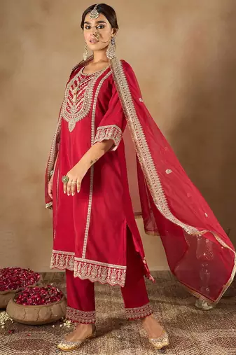 Women Ethnic Motifs Embroidered Panelled Kurta with Trousers & With Dupatta