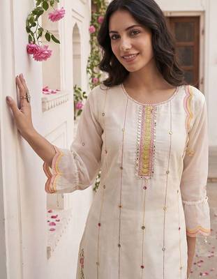 Women Floral Embroidered Regular Mirror Work Kurta with Trousers & With Dupatta 2