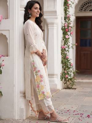 Women Floral Embroidered Regular Mirror Work Kurta with Trousers & With Dupatta 3