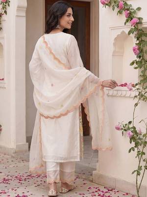 Women Floral Embroidered Regular Mirror Work Kurta with Trousers & With Dupatta 4