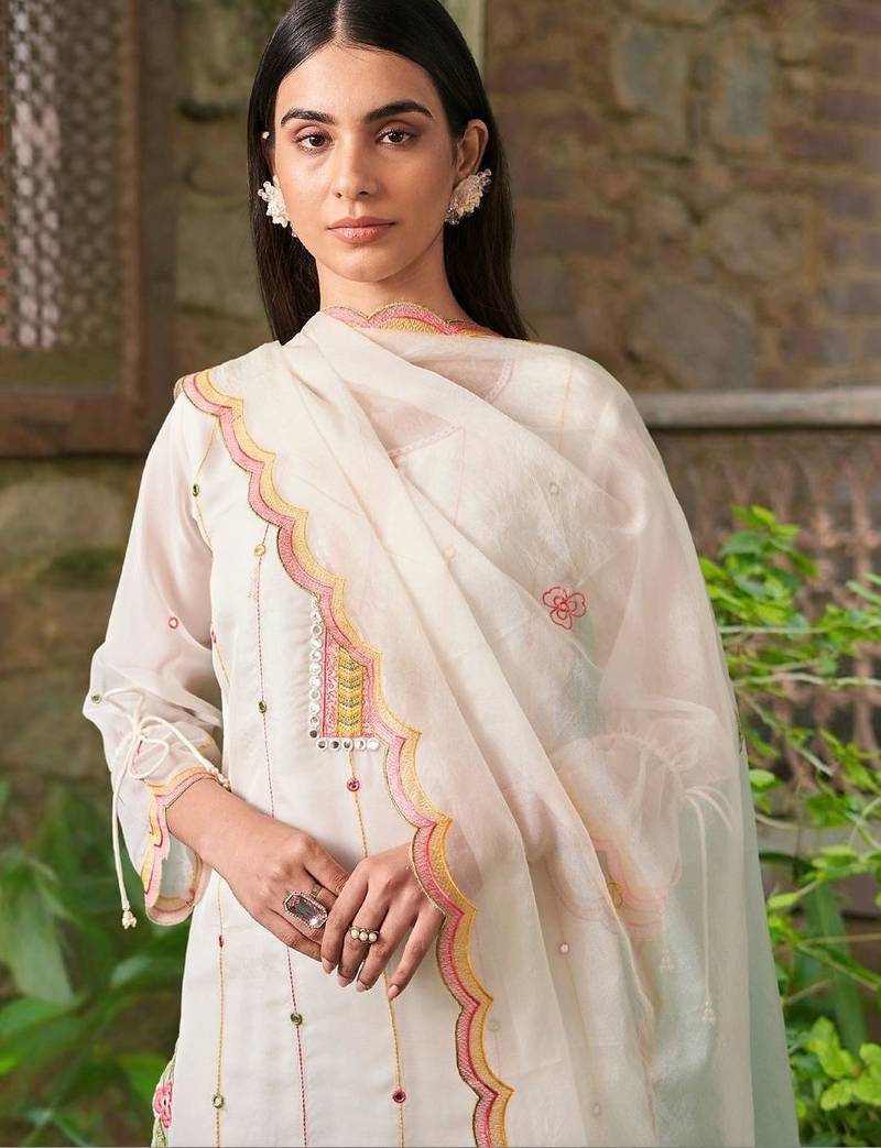 Women Floral Embroidered Regular Mirror Work Kurta with Trousers & With Dupatta