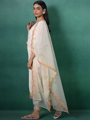 Women Floral Embroidered Regular Mirror Work Kurta with Trousers & With Dupatta 3