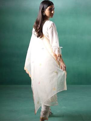Women Floral Embroidered Regular Mirror Work Kurta with Trousers & With Dupatta 5