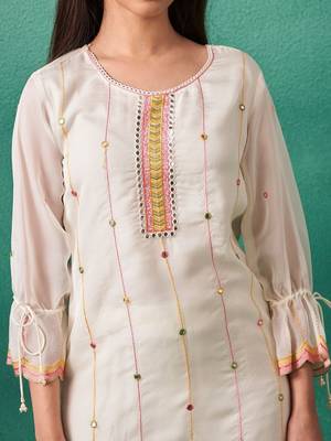 Women Floral Embroidered Regular Mirror Work Kurta with Trousers & With Dupatta 6