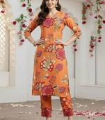 Women Floral Printed Regular Kurta with Trousers