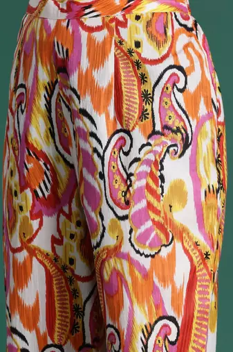 Women Paisley Printed Panelled Pure Cotton Kurta with Trousers