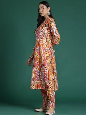 Women Paisley Printed Panelled Pure Cotton Kurta with Trousers 4
