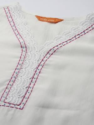 Floral Embroidered Thread Work Kurta with Trousers & With Dupatta 2