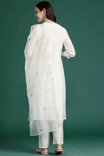 Floral Embroidered Thread Work Kurta with Trousers & With Dupatta