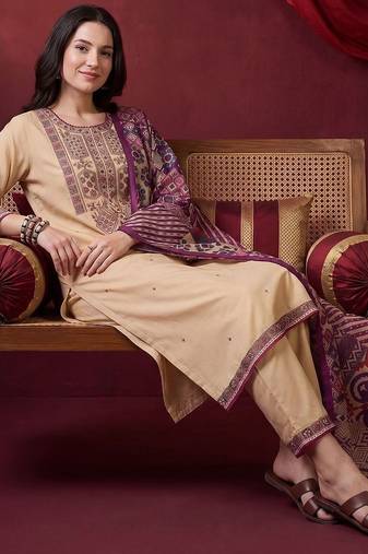Women Ethnic Motifs Embroidered Regular Thread Work Kurta with Trousers & With Dupatta