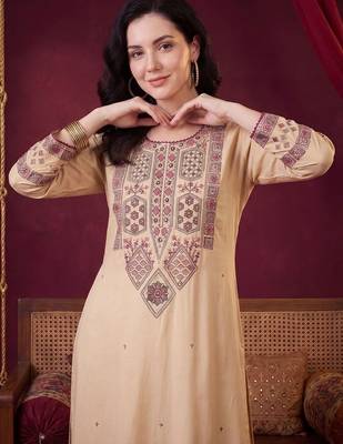 Women Ethnic Motifs Embroidered Regular Thread Work Kurta with Trousers & With Dupatta 3