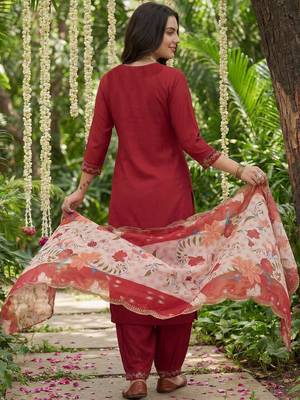Women Ethnic Motifs Embroidered Regular Thread Work Kurta with Patiala & With Dupatta 6