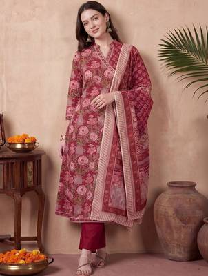 Women Floral Printed Angrakha Pure Cotton Kurta with Trousers & With Dupatta 2