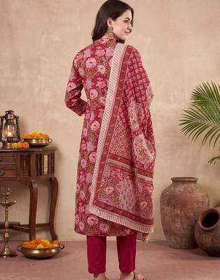 Women Floral Printed Angrakha Pure Cotton Kurta with Trousers & With Dupatta 6