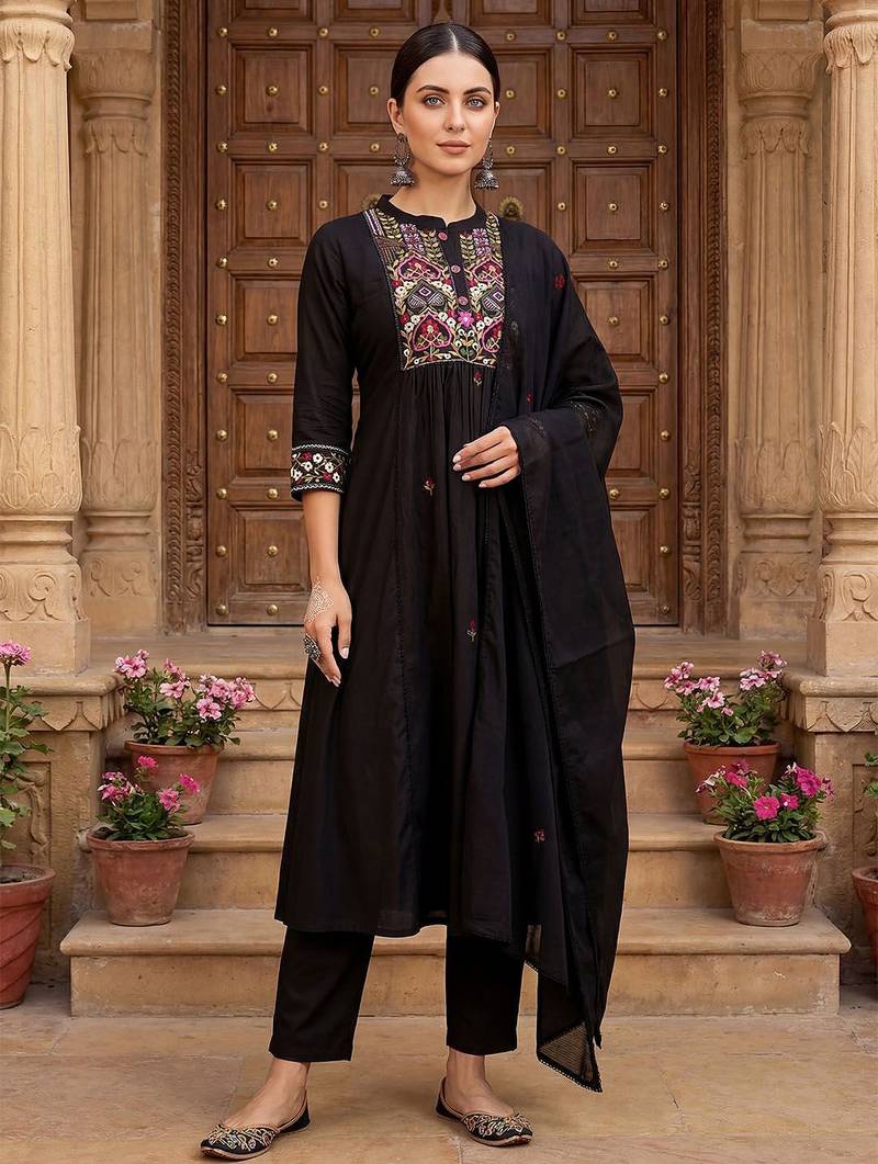 Women Ethnic Motifs Embroidered Regular Thread Work Pure Cotton Kurta with Trousers & With Dupatta