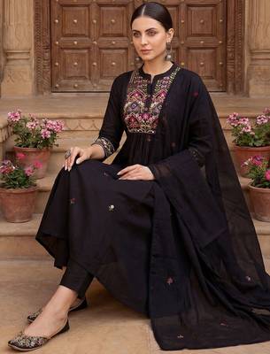 Women Ethnic Motifs Embroidered Regular Thread Work Pure Cotton Kurta with Trousers & With Dupatta 6