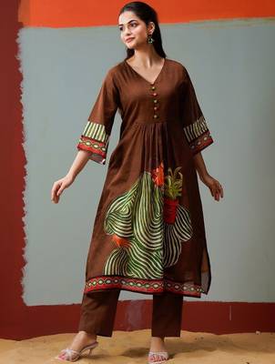 Women Printed Regular Pure Cotton Kurta with Trousers 3