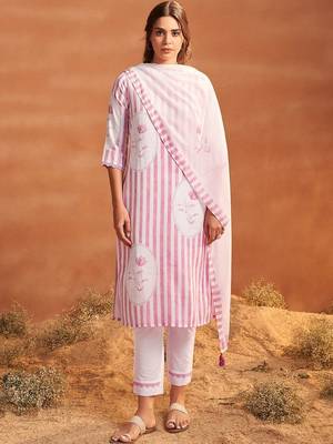 Women Printed Regular Linen Kurta with Trousers & With Dupatta 1