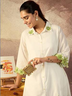 Women Floral Embroidered Regular Thread Work Pure Cotton Kurta with Palazzos 5