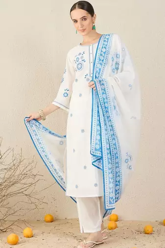 Women Floral Embroidered Regular Thread Work Pure Cotton Kurta with Trousers & With Dupatta