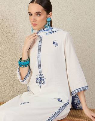 Women Floral Embroidered Regular Thread Work Pure Cotton Kurta with Trousers & With Dupatta 4