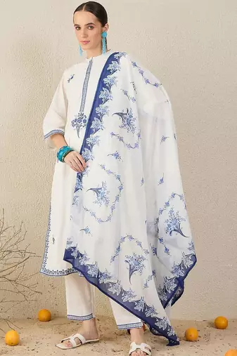 Women Floral Embroidered Regular Thread Work Pure Cotton Kurta with Trousers & With Dupatta