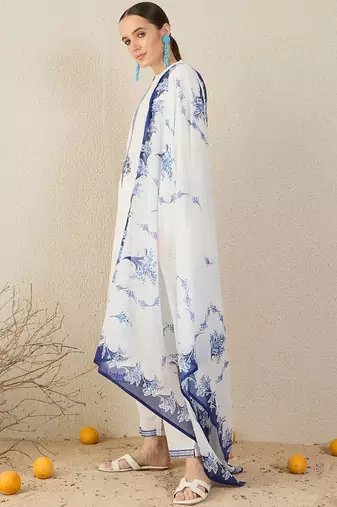 Women Floral Embroidered Regular Thread Work Pure Cotton Kurta with Trousers & With Dupatta