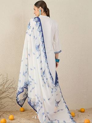 Women Floral Embroidered Regular Thread Work Pure Cotton Kurta with Trousers & With Dupatta 7