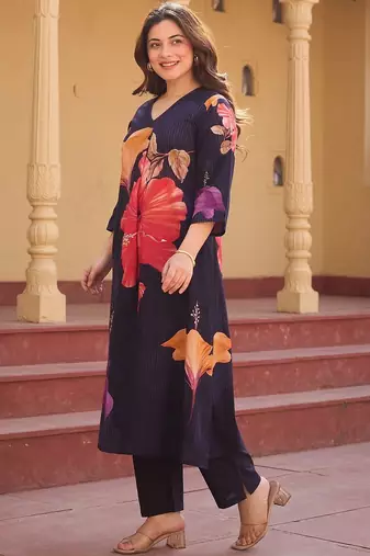 Women Floral Printed Regular Pure Cotton Kurta with Trousers