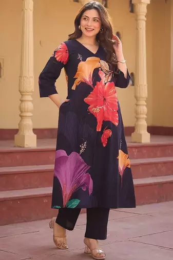Women Floral Printed Regular Pure Cotton Kurta with Trousers