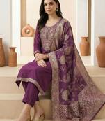 Women Ethnic Motifs Embroidered Regular Thread Work Kurta with Trousers