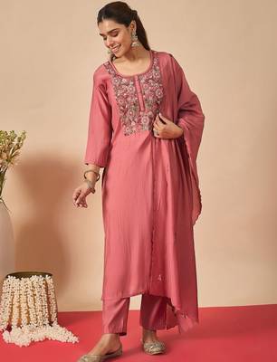 Women Floral Embroidered Regular Thread Work Kurta with Trousers & With Dupatta 6