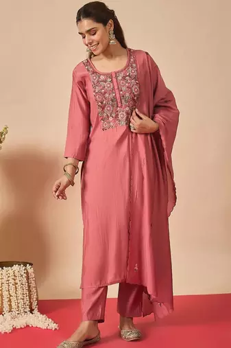 Women Floral Embroidered Regular Thread Work Kurta with Trousers & With Dupatta