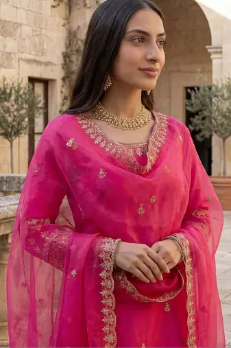 Women Ethnic Motifs Embroidered Regular Thread Work Kurta with Trousers & With Dupatta