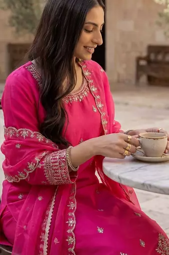 Women Ethnic Motifs Embroidered Regular Thread Work Kurta with Trousers & With Dupatta