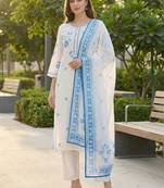 Women Floral Embroidered Regular Thread Work Pure Cotton Kurta with Trousers & With Dupatta