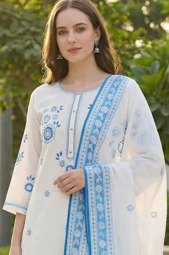 Women Floral Embroidered Regular Thread Work Pure Cotton Kurta with Trousers & With Dupatta