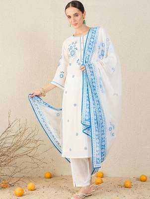 Women Floral Embroidered Regular Thread Work Pure Cotton Kurta with Trousers & With Dupatta 7