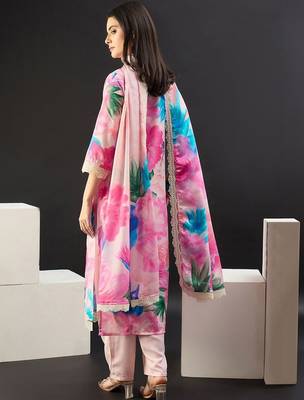 Women Floral Printed Regular Thread Work Kurta with Trousers & With Dupatta 5