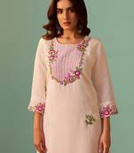 Women Floral Embroidered Regular Thread Work Kurta with Trousers
