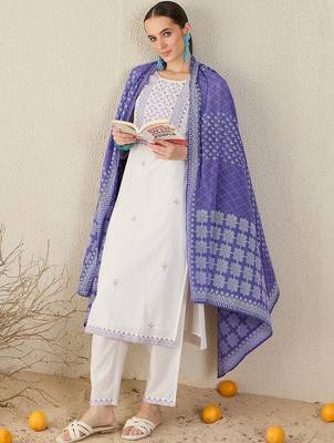 Ethnic Motifs Embroidered Thread Work Pure Cotton Kurta With Trousers & Dupatta 1